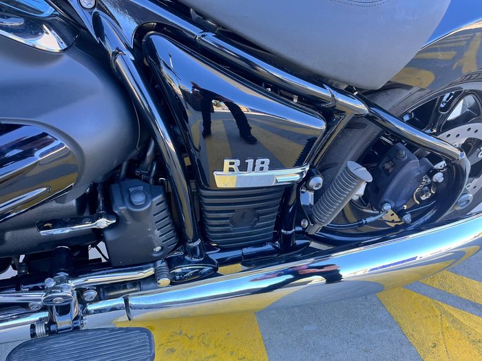 2023 BMW R 18 Blackline