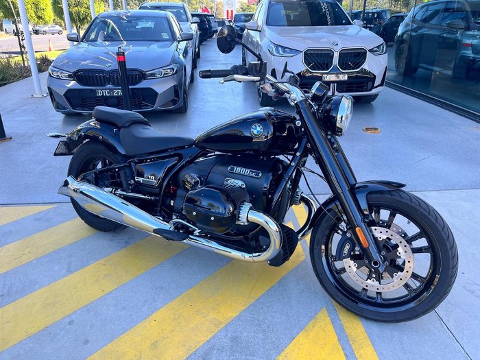 2023 BMW R 18 Blackline