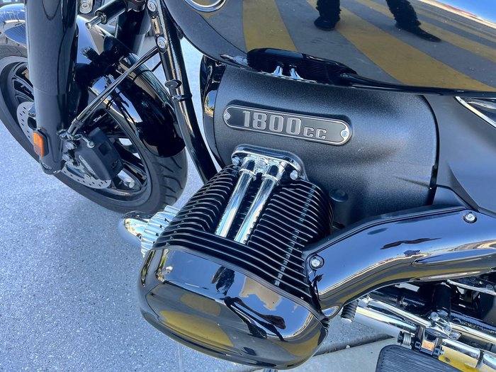 2023 BMW R 18 Blackline