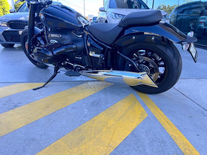 2023 BMW R 18 Blackline