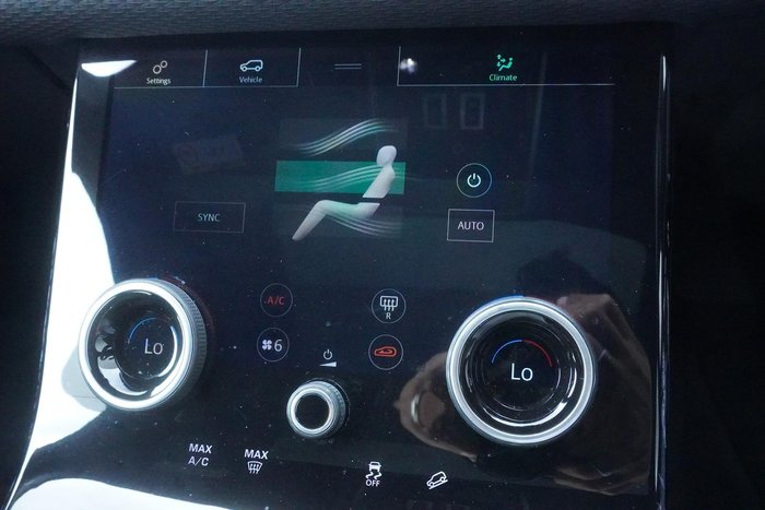 2020 Land Rover Range Rover Velar P300 SE