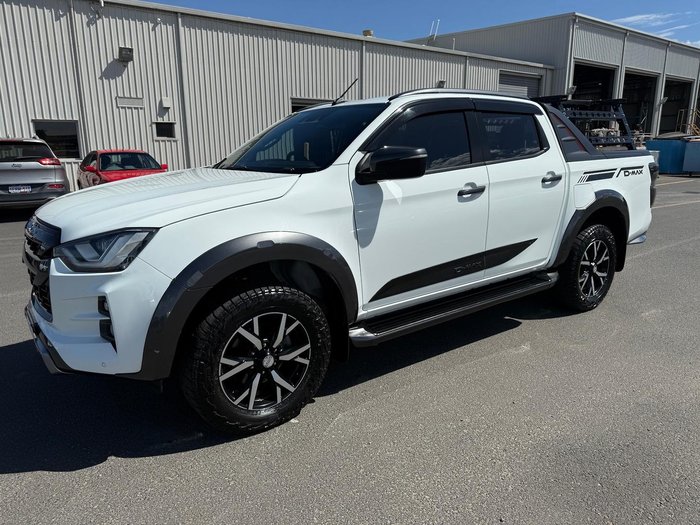 2022 Isuzu D-MAX X-TERRAIN