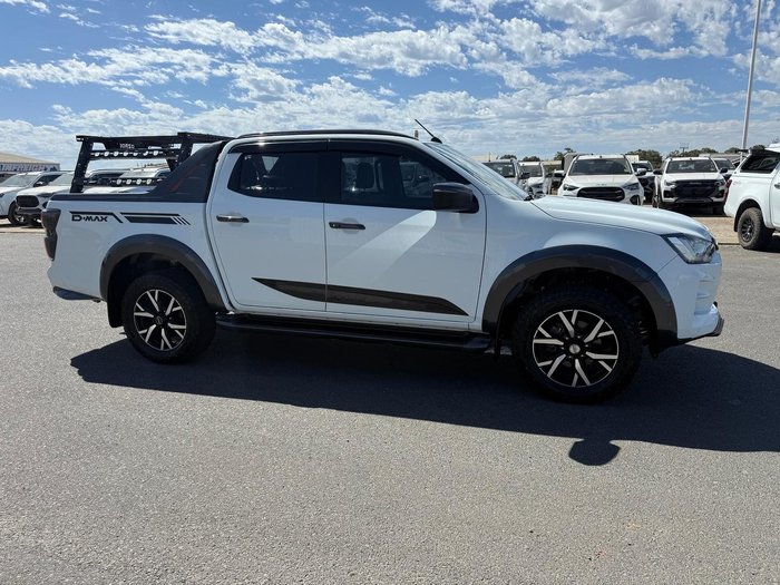 2022 Isuzu D-MAX X-TERRAIN