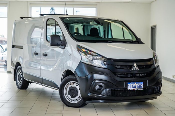 2021 Mitsubishi Express GLX