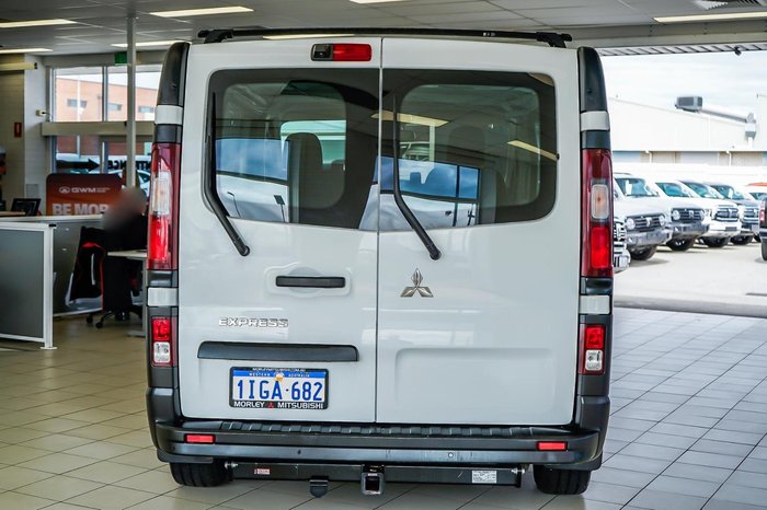 2021 Mitsubishi Express GLX