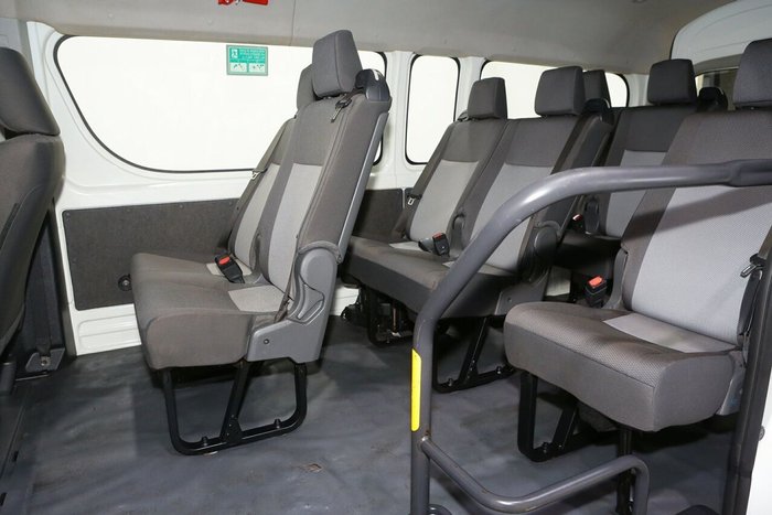 2020 Toyota Hiace Commuter