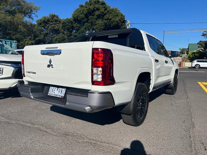 2024 Mitsubishi Triton GLX-R