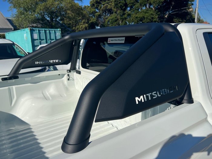 2024 Mitsubishi Triton GLX-R