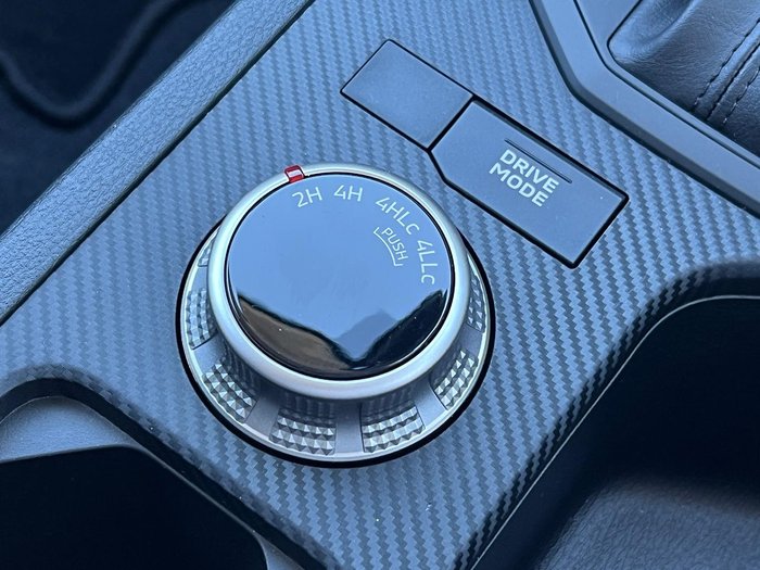 2024 Mitsubishi Triton GLX-R