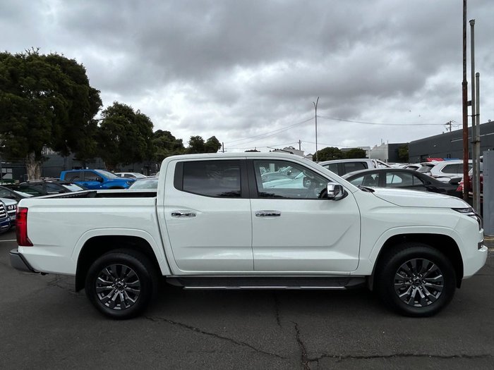 2024 Mitsubishi Triton GLS