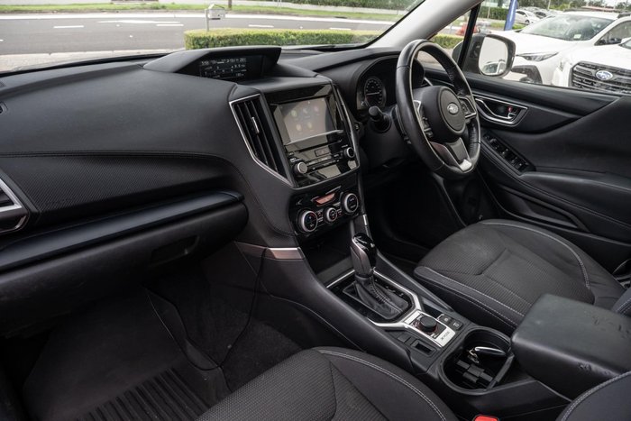 2020 Subaru Forester 2.5i