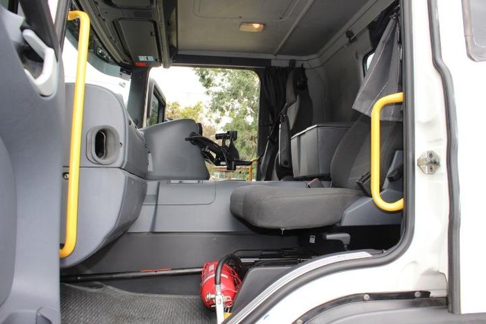 2017 Scania P Series P440 WHITE