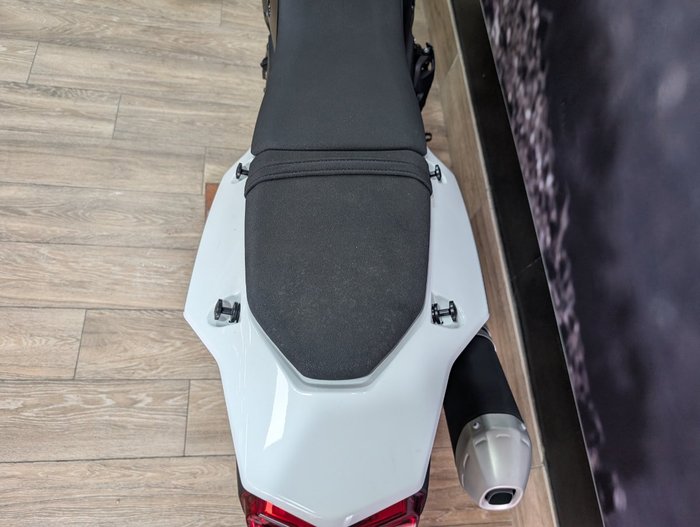 2024 Yamaha 2024 Yamaha 690cc XTZ690R Tenere 700 WHITE/RED