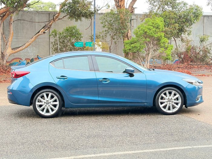 2017 Mazda 3 SP25 GT