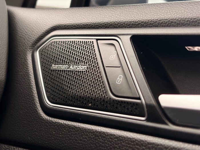 2022 Volkswagen Tiguan R