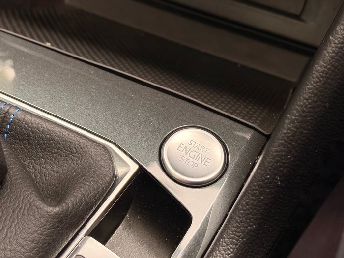 2022 Volkswagen Tiguan R