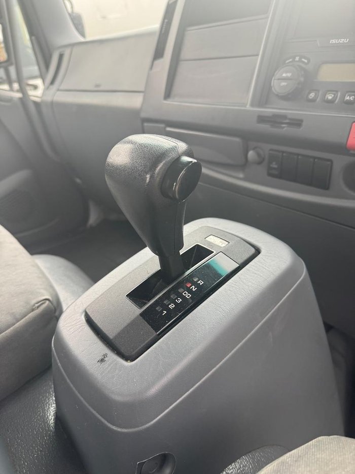 2022 Isuzu F Series FRR110-260