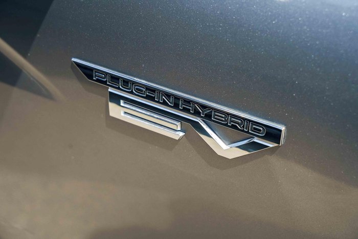 2023 Mitsubishi Eclipse Cross PHEV XLS PLUS