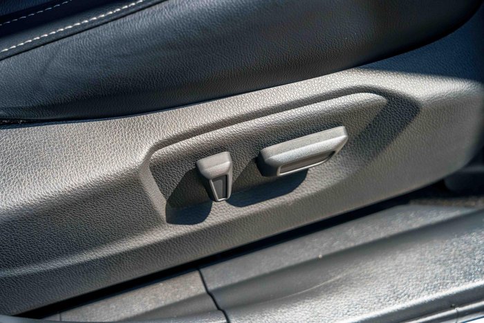 2023 Mitsubishi Eclipse Cross PHEV XLS PLUS