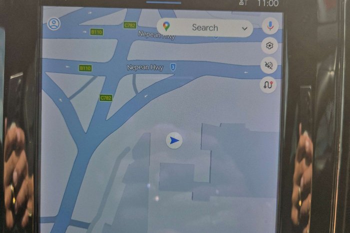 2022 Volvo XC60 B6 R-Design