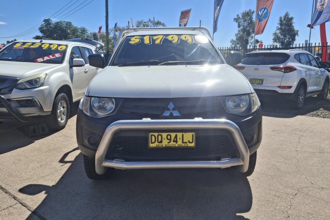2014 MITSUBISHI TRITON