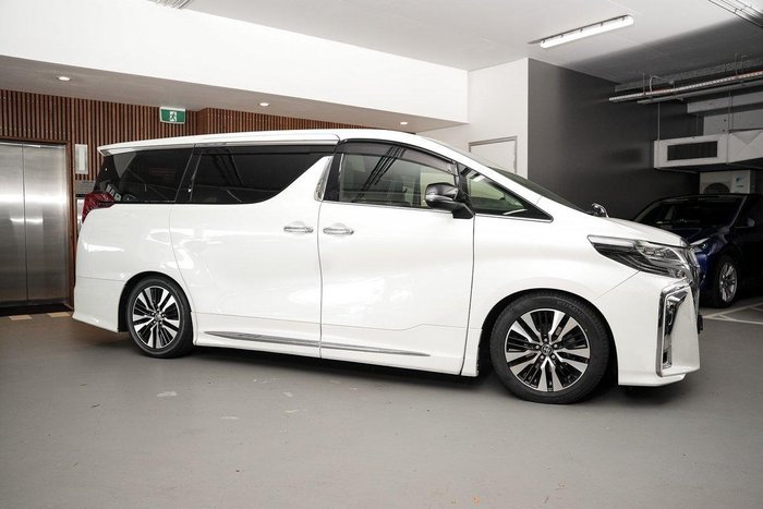 2022 Toyota Alphard SC