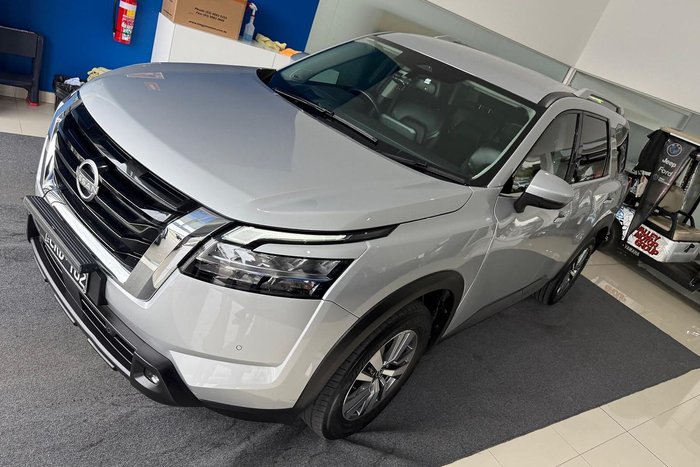 2023 Nissan Pathfinder Ti