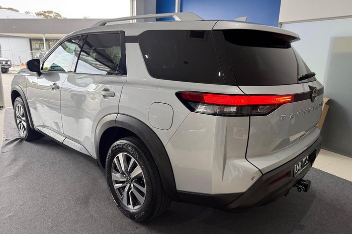 2023 Nissan Pathfinder Ti