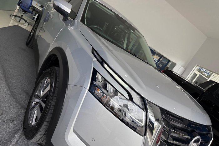 2023 Nissan Pathfinder Ti