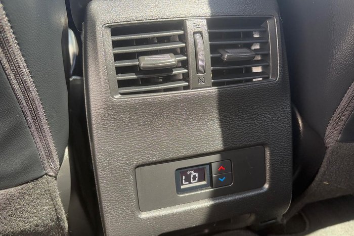 2023 Mitsubishi Outlander Exceed