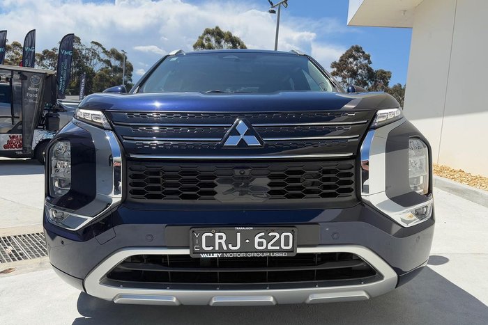 2023 Mitsubishi Outlander Exceed