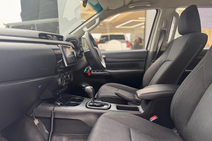 2018 Toyota Hilux SR