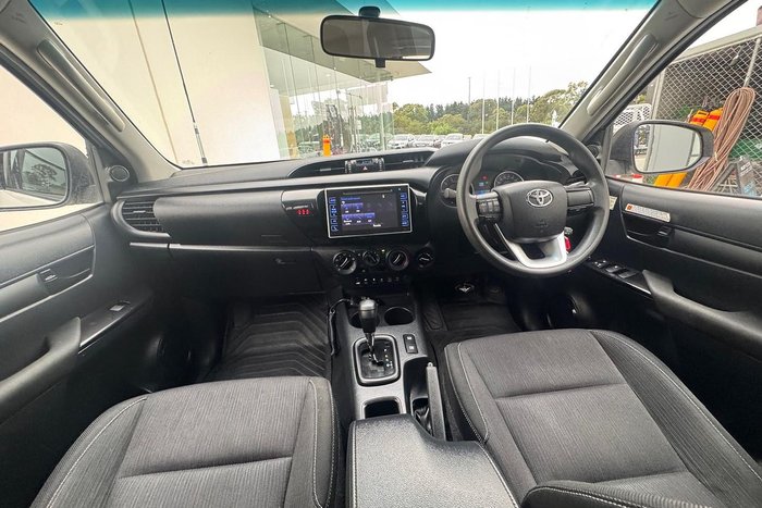 2018 Toyota Hilux SR