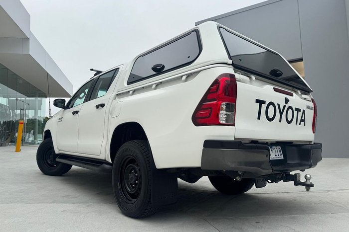 2018 Toyota Hilux SR