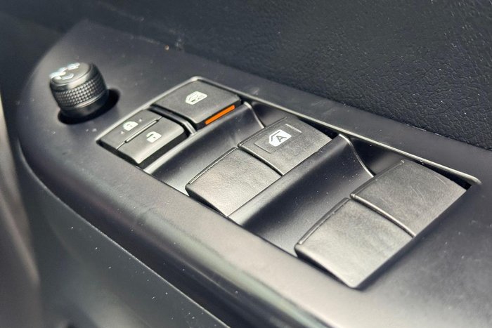 2018 Toyota Hilux SR