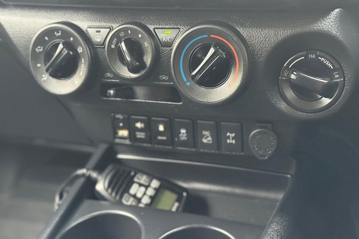 2018 Toyota Hilux SR