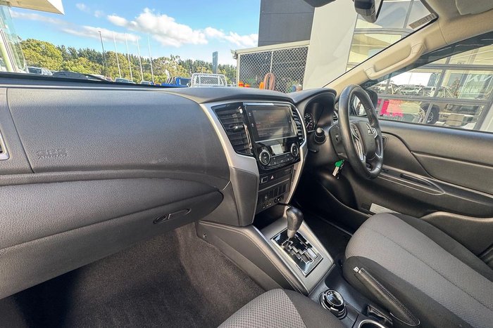 2020 Mitsubishi Triton GLX-R