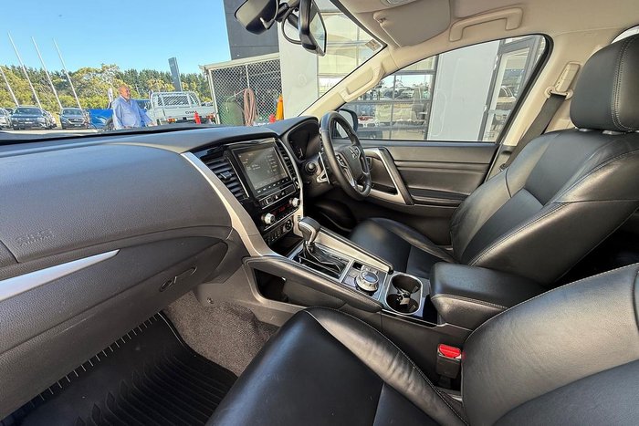 2020 Mitsubishi Pajero Sport Exceed