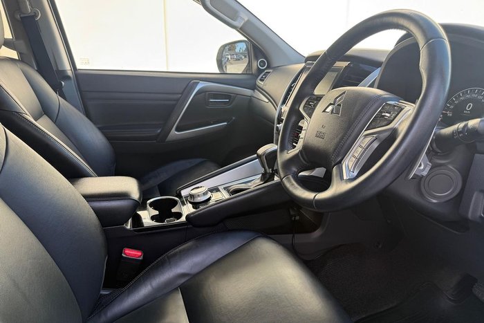 2020 Mitsubishi Pajero Sport Exceed