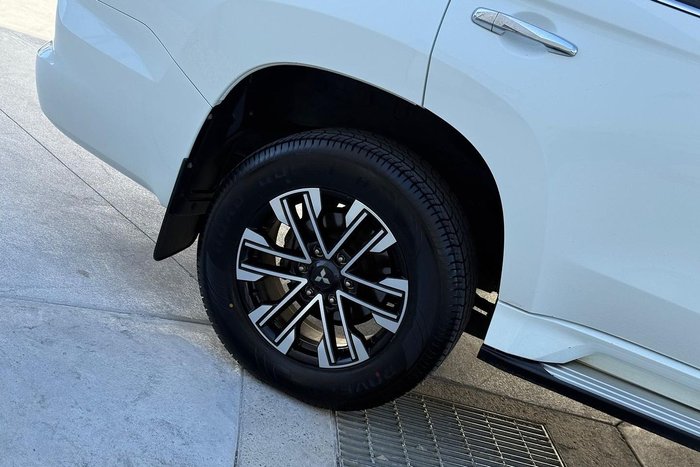2020 Mitsubishi Pajero Sport Exceed