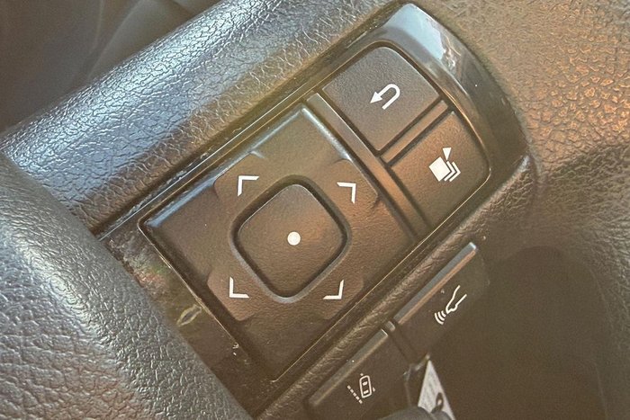 2022 Toyota Hilux SR