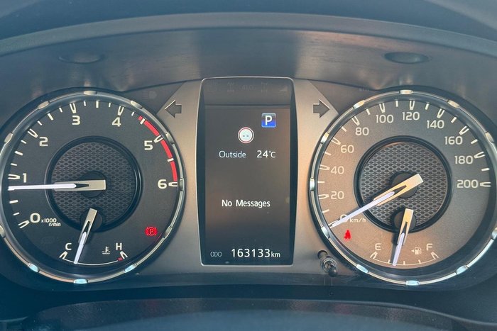 2022 Toyota Hilux SR