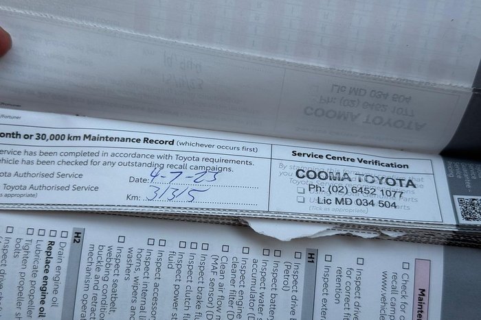 2022 Toyota Hilux SR