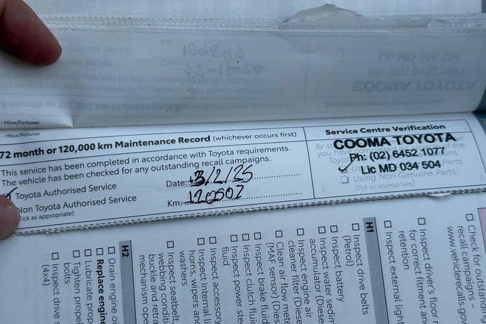 2022 Toyota Hilux SR