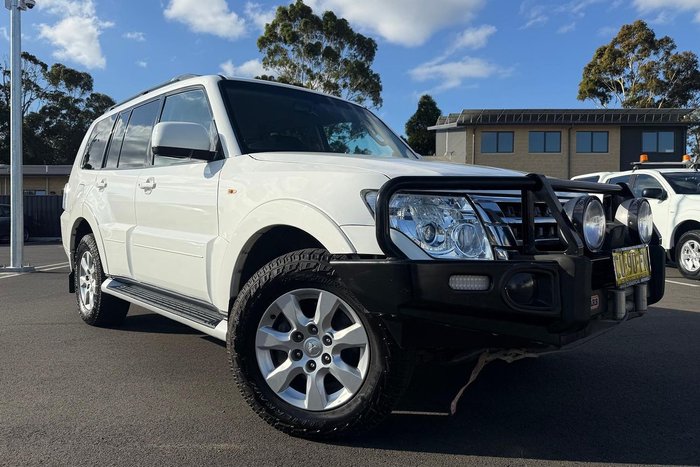 2019 Mitsubishi Pajero