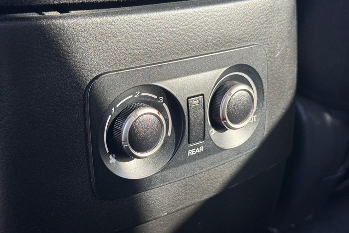 2019 Mitsubishi Pajero GLX