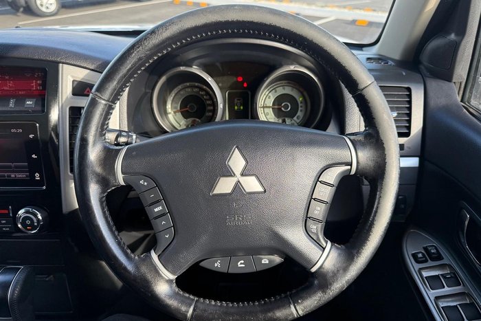 2019 Mitsubishi Pajero GLX