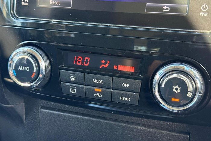 2019 Mitsubishi Pajero GLX