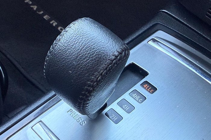 2019 Mitsubishi Pajero GLX