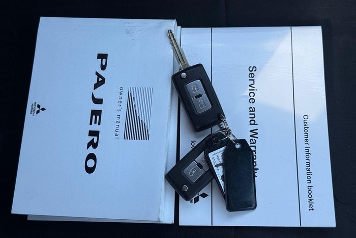 2019 Mitsubishi Pajero GLX